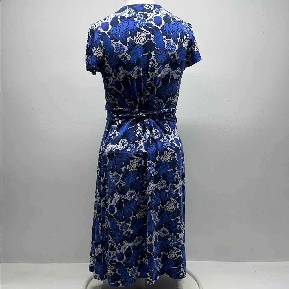 Boden Dress Midi Wrap Belted Short Sleeve Jersey Stretch Knit Floral Blue Size 8 - Picture 4 of 9
